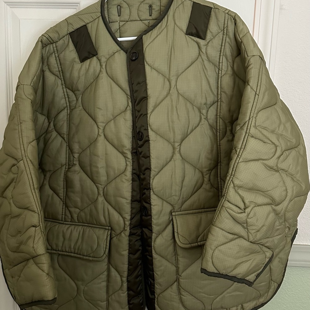 The Frankie Shop Teddy Quilted Jacket Moss Green Oversized Unisex